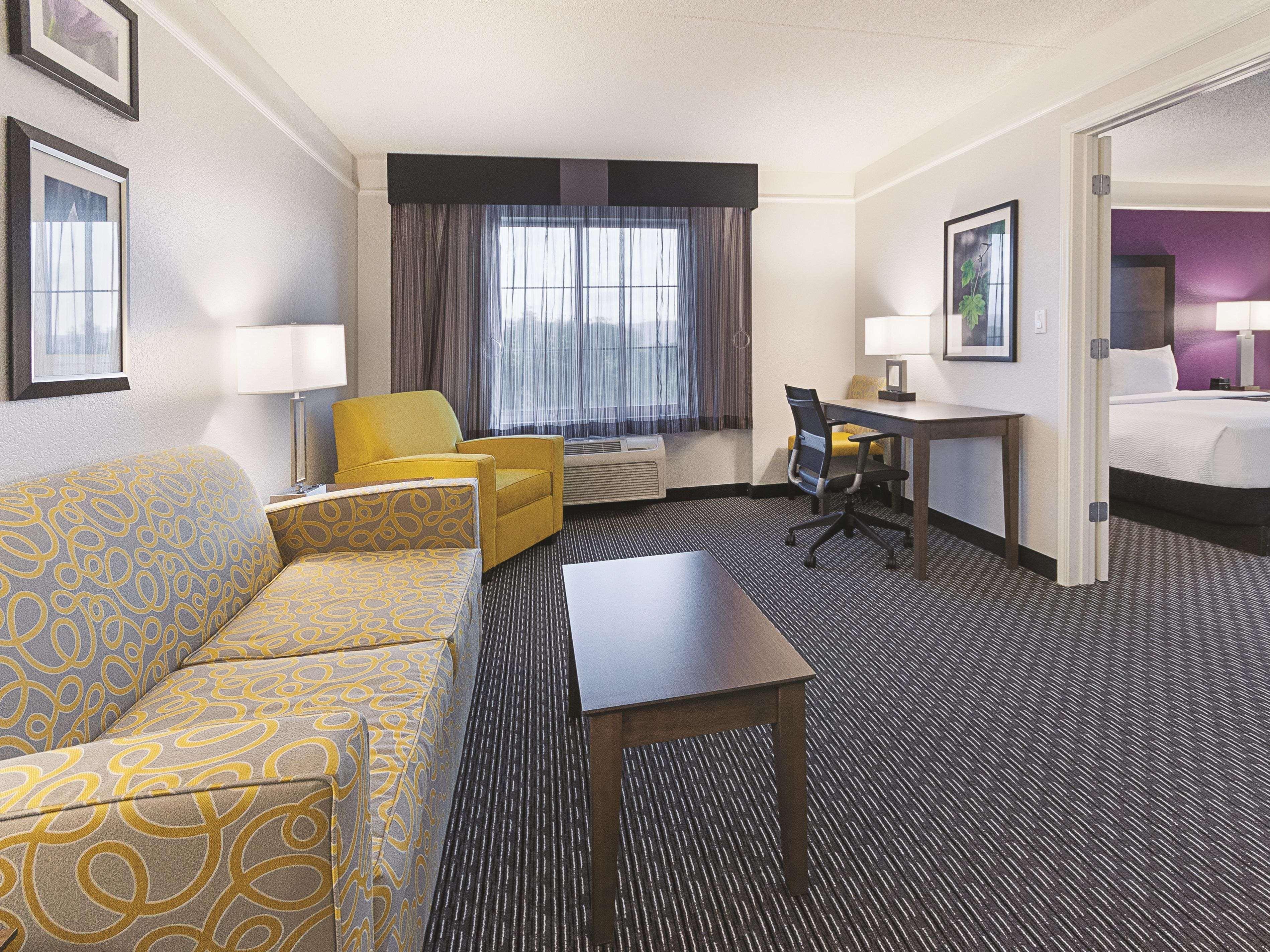 La Quinta By Wyndham Grand Junction Airport Hotel Exterior photo