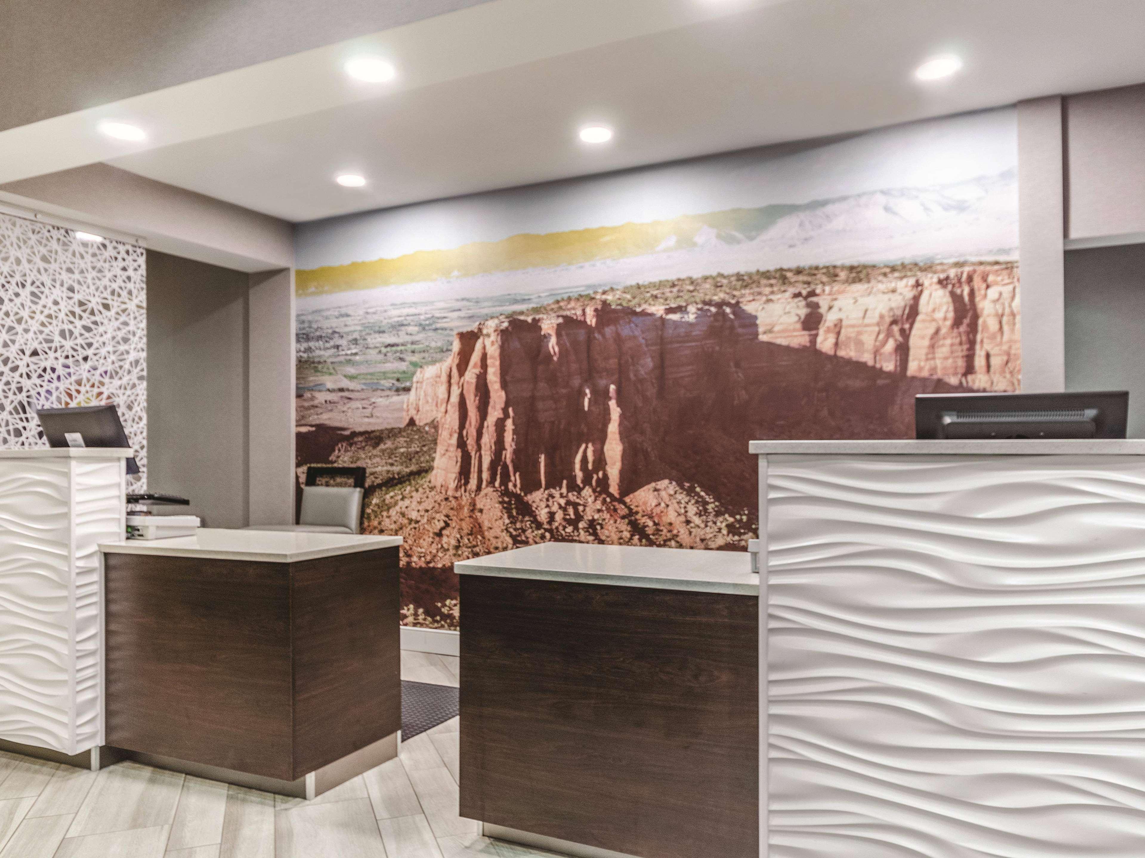 La Quinta By Wyndham Grand Junction Airport Hotel Exterior photo